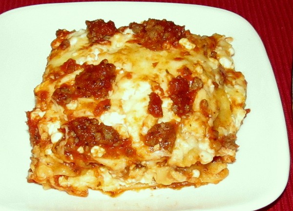 Lazy Lasagna {Slow Cooker Recipe}